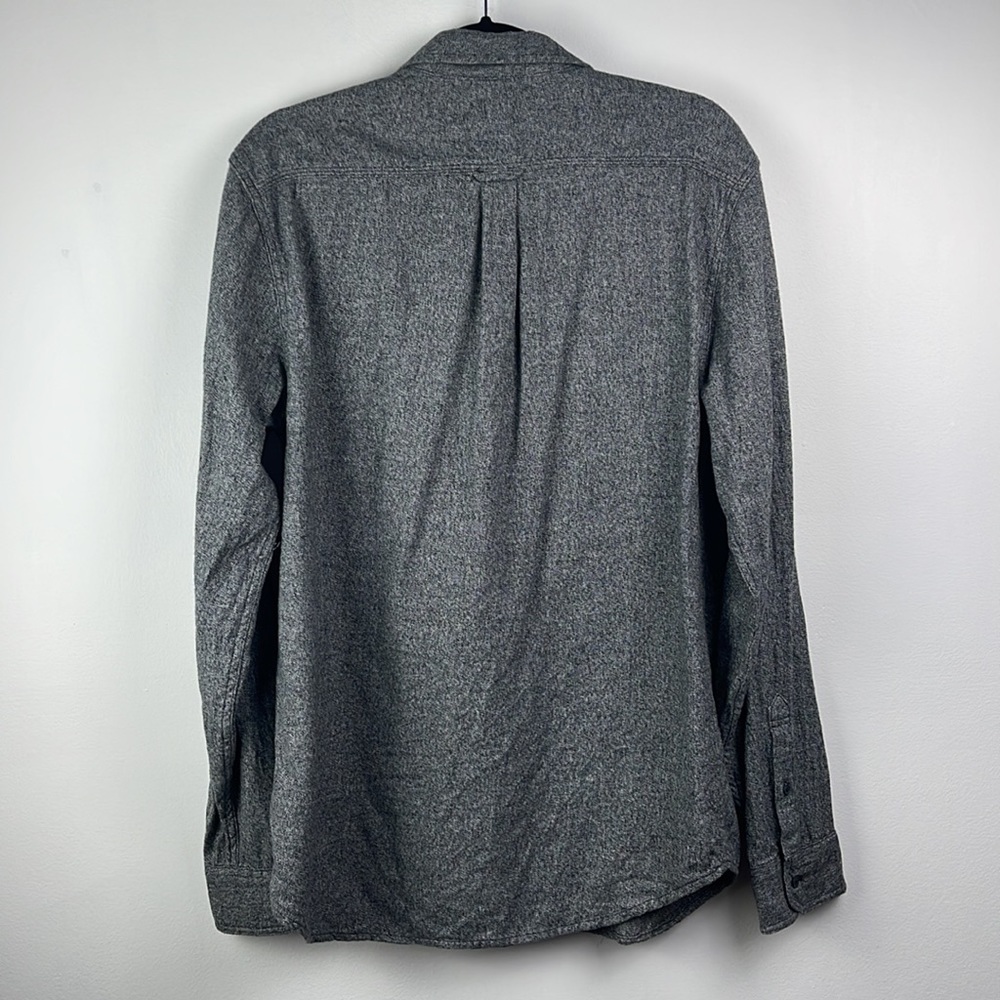 Levi’s grey button down shirt 100 percent cotton in size large - Picture 4 of 7